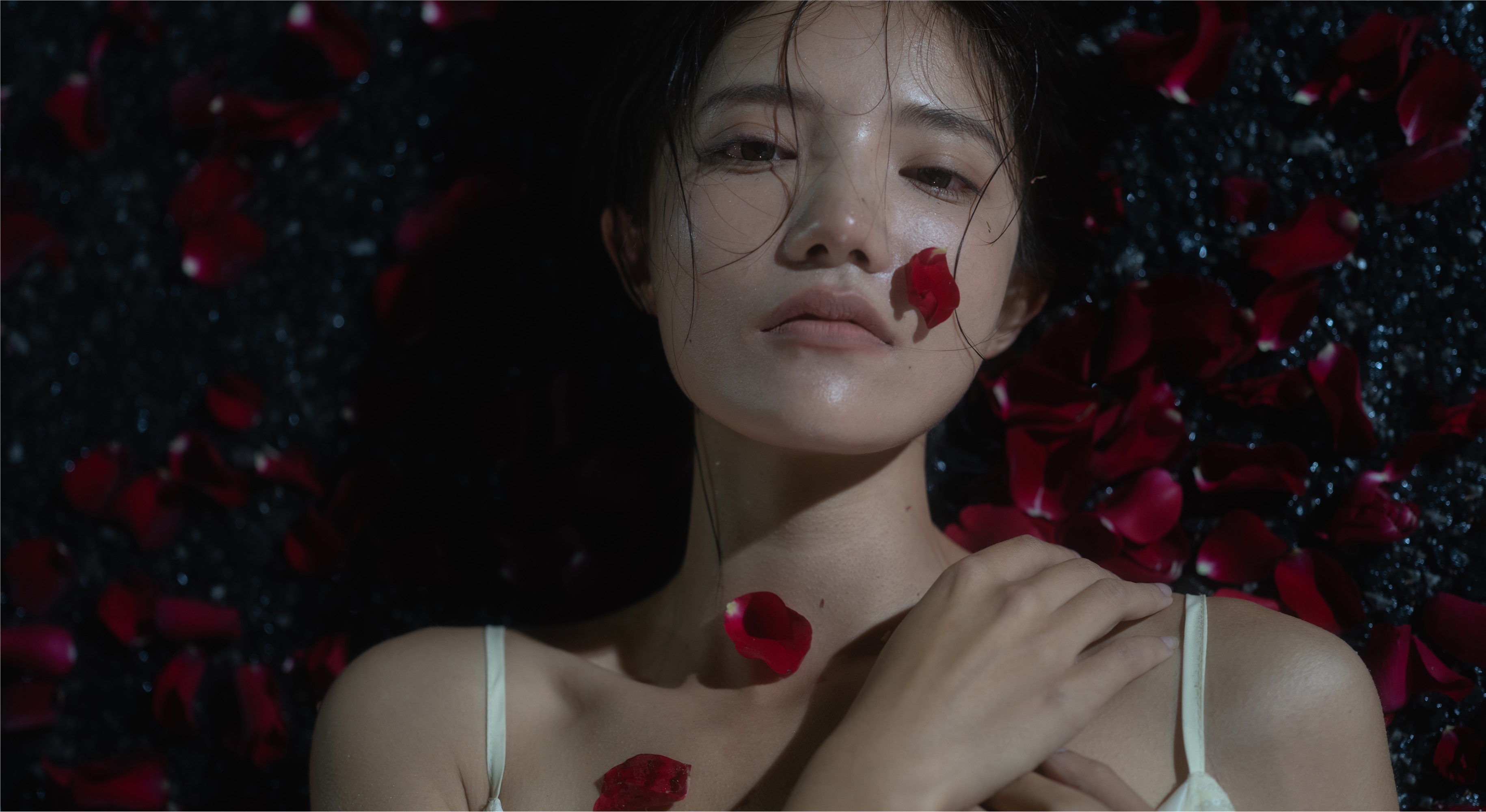 YITUYU艺图语 2025.01.23 冷雨夜 多米Domy